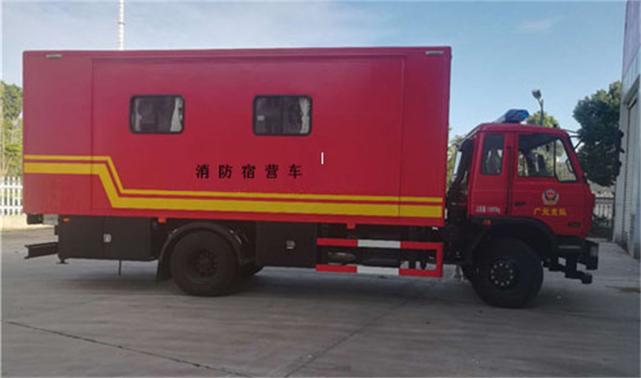 東風越野四驅12人宿營車 東風越野四驅12人宿營車