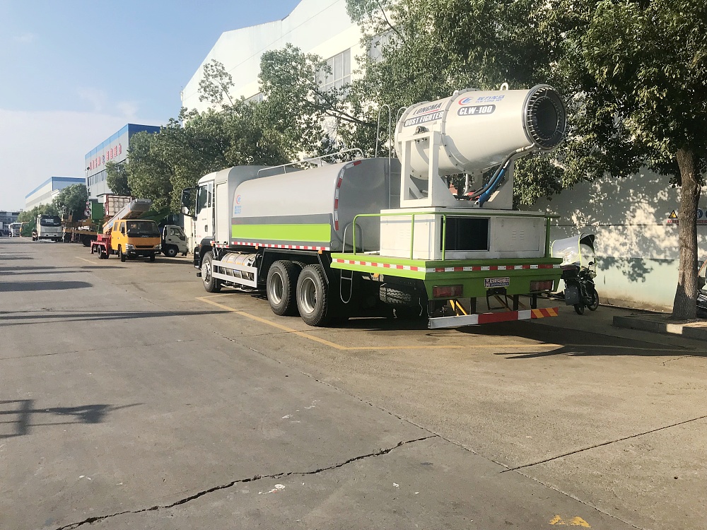 重汽汕德卡后雙橋霧炮車國六16立方/50-120米霧炮 重汽汕德卡后雙橋霧炮車國六16立方/50-120米霧炮