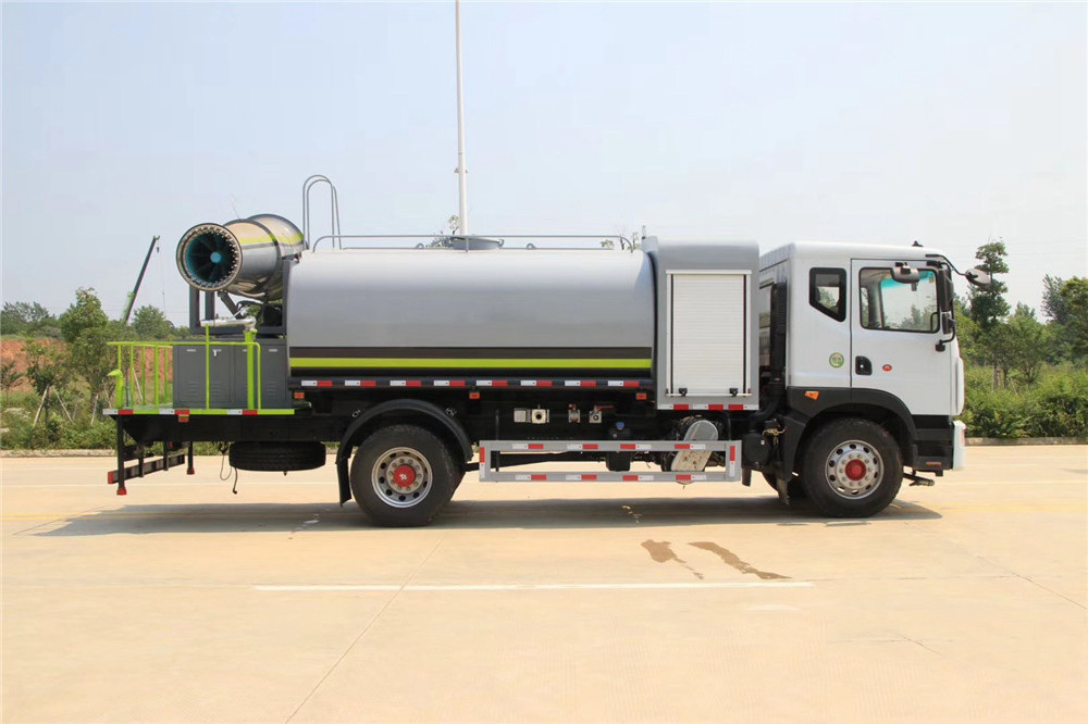 國(guó)六12方東風(fēng)D9 抑塵車50-100米 國(guó)六12方東風(fēng)D9 抑塵車50-100米