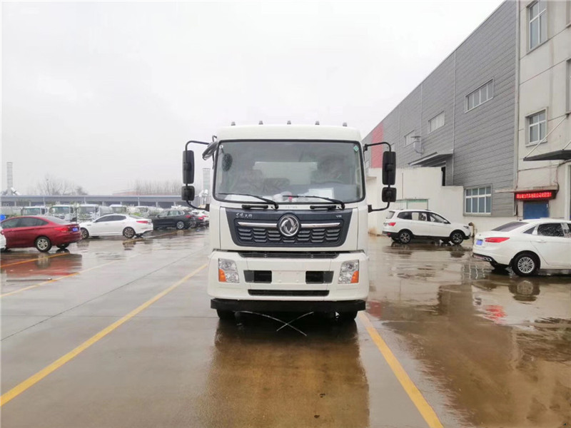 國(guó)六14方東風(fēng)灑水車 國(guó)六14方東風(fēng)灑水車