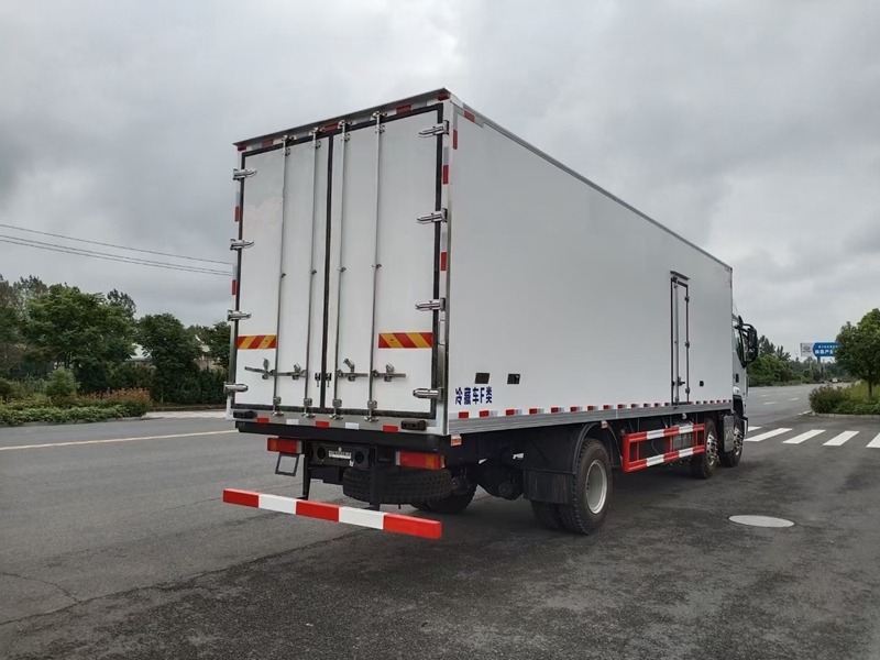 國六柳汽乘龍小三軸冷藏車 國六柳汽乘龍小三軸冷藏車