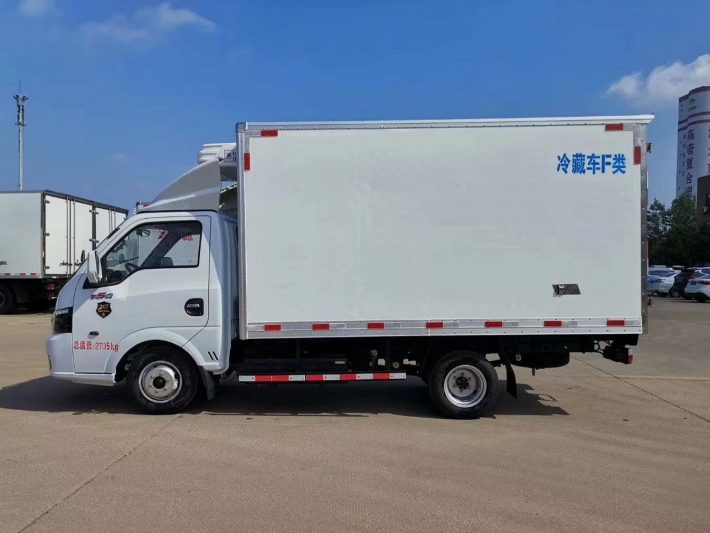 國六東風(fēng)汽油后雙輪冷藏車 國六東風(fēng)汽油后雙輪冷藏車