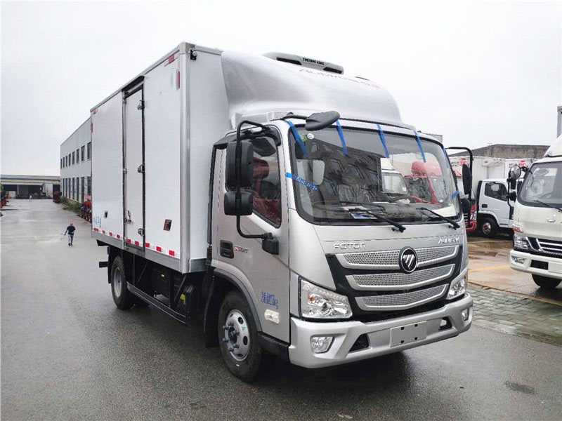 國(guó)六 福田歐馬可156馬力肉鉤冷藏車 國(guó)六 福田歐馬可156馬力肉鉤冷藏車