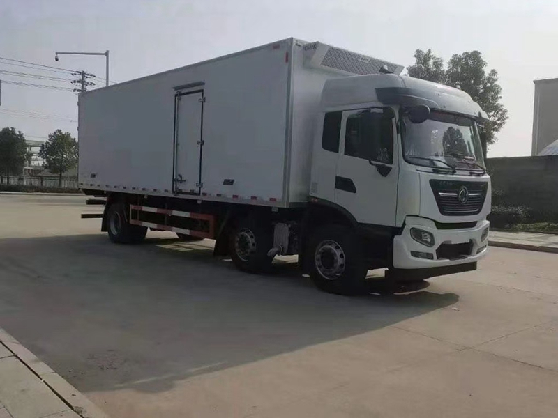 東風(fēng)天錦KR小三軸冷藏車 東風(fēng)天錦KR小三軸冷藏車