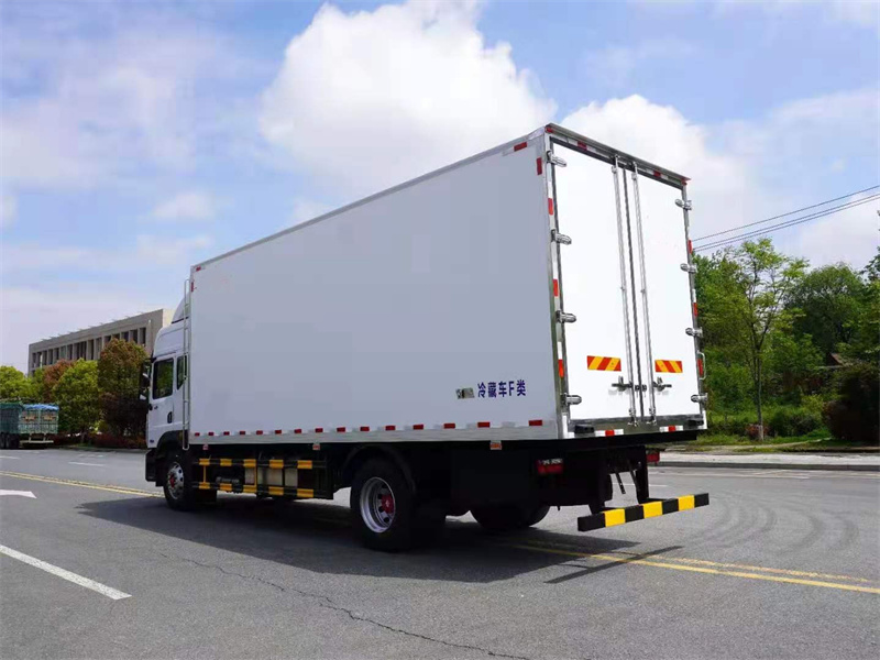 國六 東風多利卡6.8米冷藏車 國六 東風多利卡6.8米冷藏車