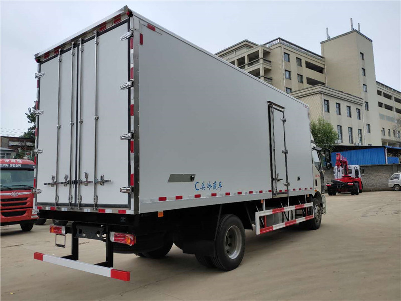 國(guó)六 解放J6L高頂雙臥6.8米冷藏車 國(guó)六 解放J6L高頂雙臥6.8米冷藏車