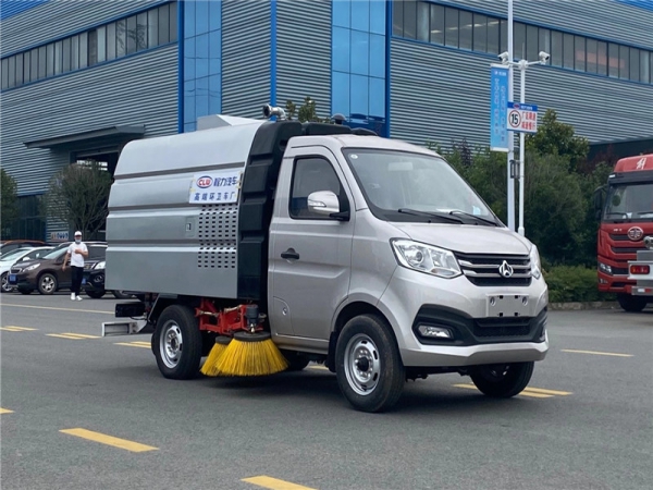 國(guó)六長(zhǎng)安2方掃路車(chē) 國(guó)六長(zhǎng)安2方掃路車(chē)