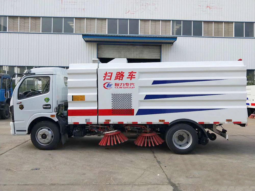 國六2.5方水 5方塵東風D7 掃路車 國六2.5方水 5方塵東風D7 掃路車