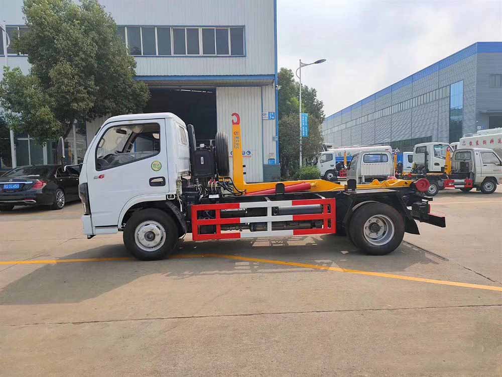 國六5方東風D6 勾臂垃圾車 國六5方東風D6 勾臂垃圾車