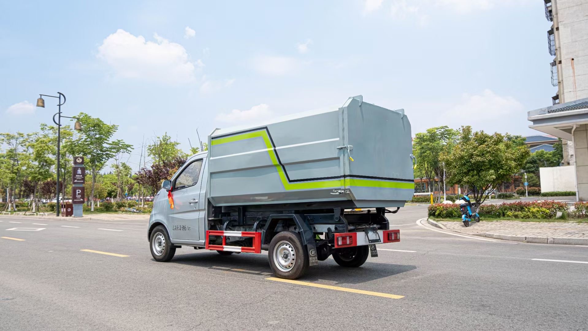 長(zhǎng)安3方掛桶垃圾車(chē) 長(zhǎng)安3方掛桶垃圾車(chē)