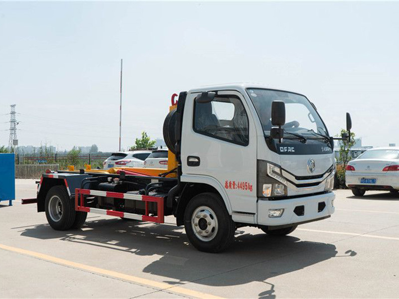 藍(lán)牌東風(fēng)多利卡5方勾臂垃圾車 藍(lán)牌東風(fēng)多利卡5方勾臂垃圾車