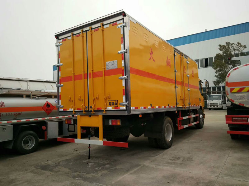 柳汽6米6 9.9噸爆破器材車 柳汽6米6 9.9噸爆破器材車