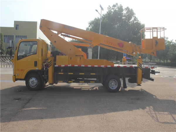 國(guó)六五十鈴26米高空作業(yè)車 國(guó)六五十鈴26米高空作業(yè)車