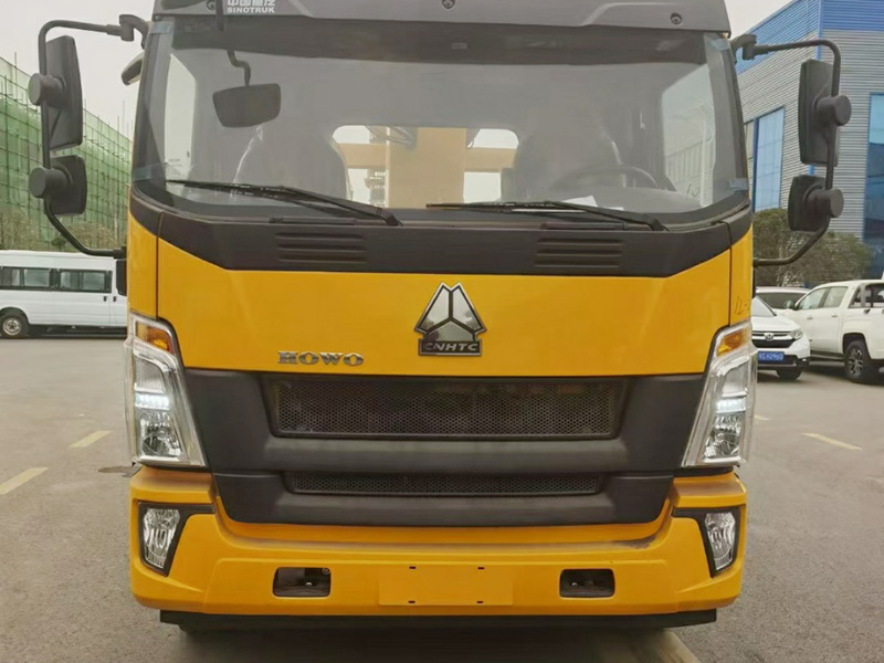 重汽豪沃G5X帶吊清障車 重汽豪沃G5X帶吊清障車