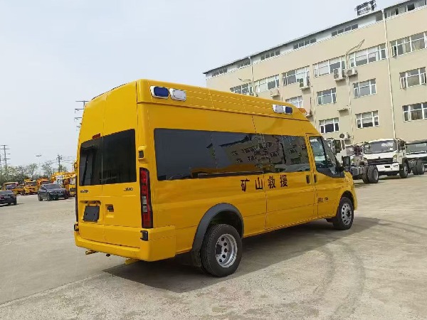 江鈴福順應(yīng)急救援車(氣防車) 江鈴福順應(yīng)急救援車(氣防車)