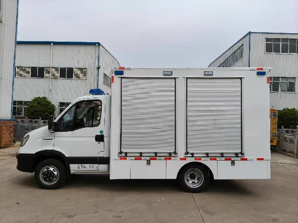 依維柯救護保障車