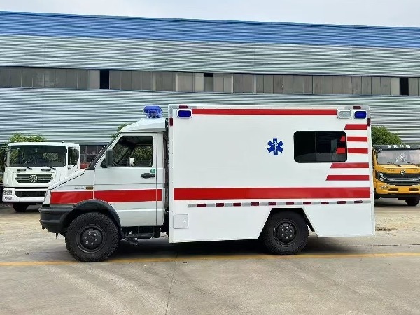 依維柯4X4救護車 依維柯4X4救護車